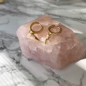 Free People Luv Aj Gold Edgy tear drop Dangle earrings Melinda Maria